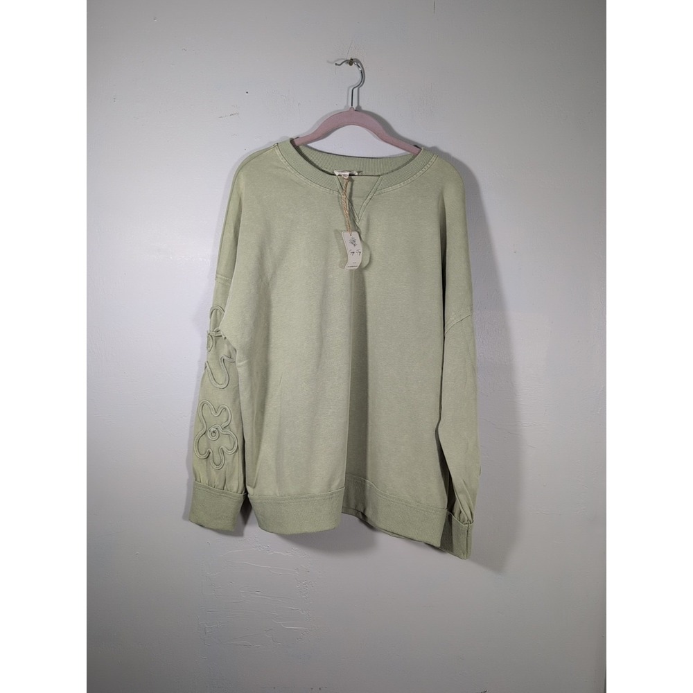 Sage + Fig Bohemian Floral Embroidered Sweatshirt Medium‎ Green New